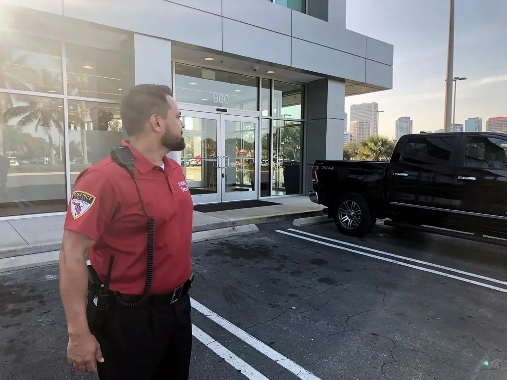 Rising Force Security officer providing commercial security in downtown Orlando, Florida